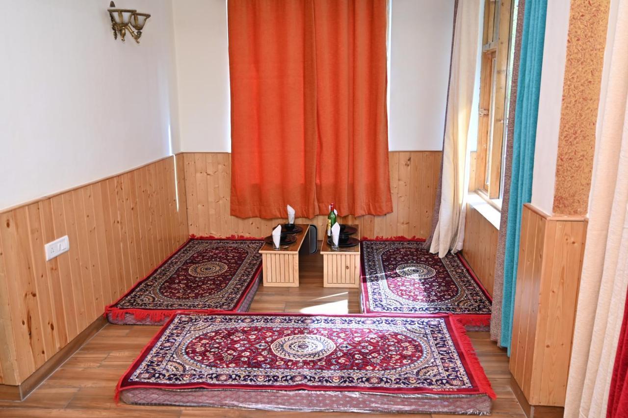 Hotel Seven Hills Manali Eksteriør bilde