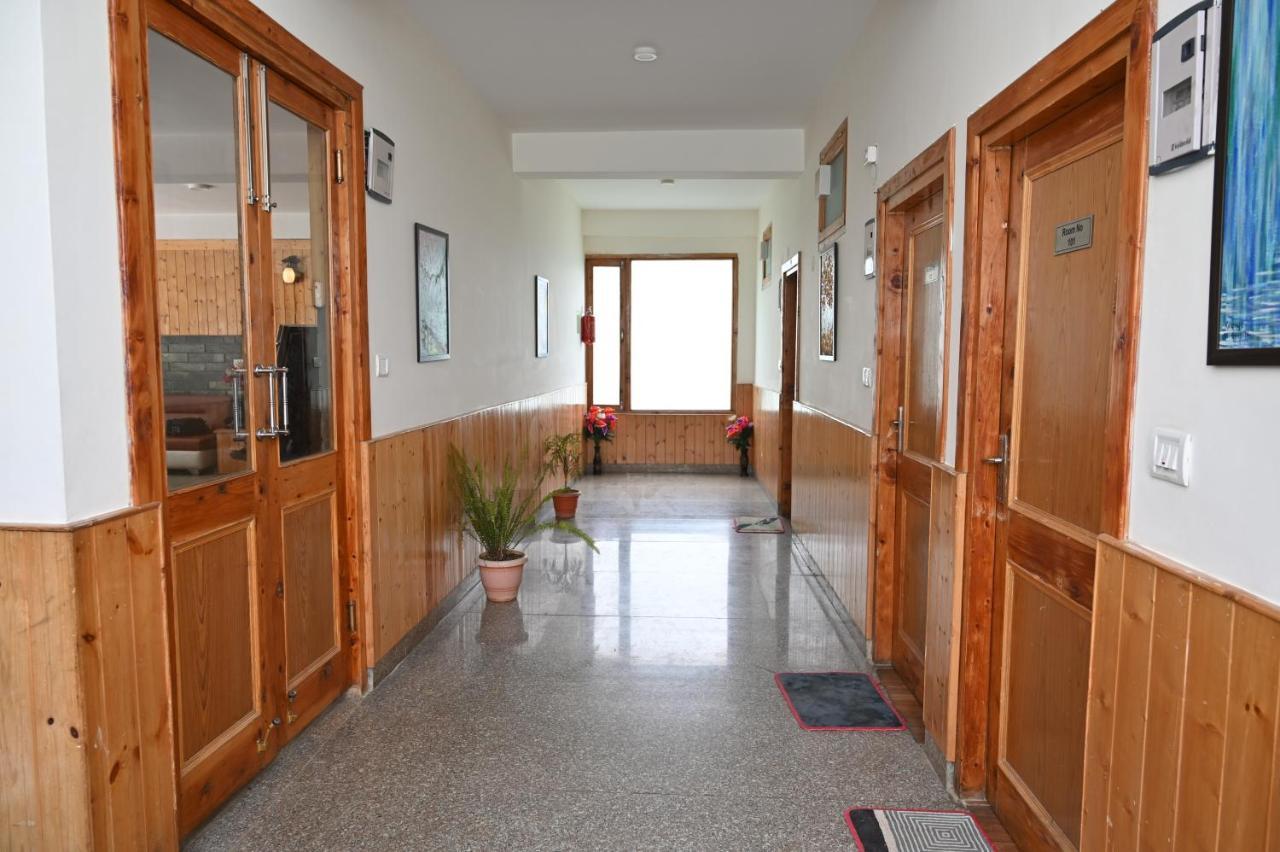 Hotel Seven Hills Manali Eksteriør bilde