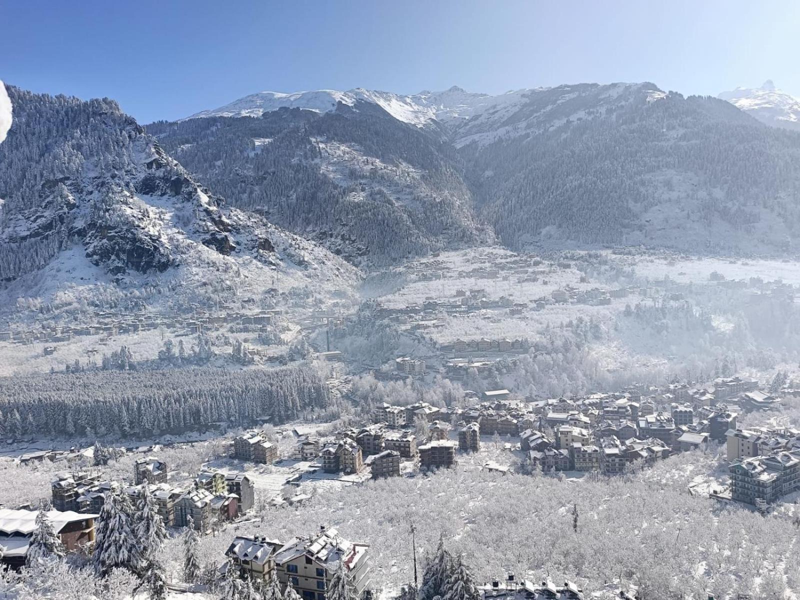 Hotel Seven Hills Manali Eksteriør bilde