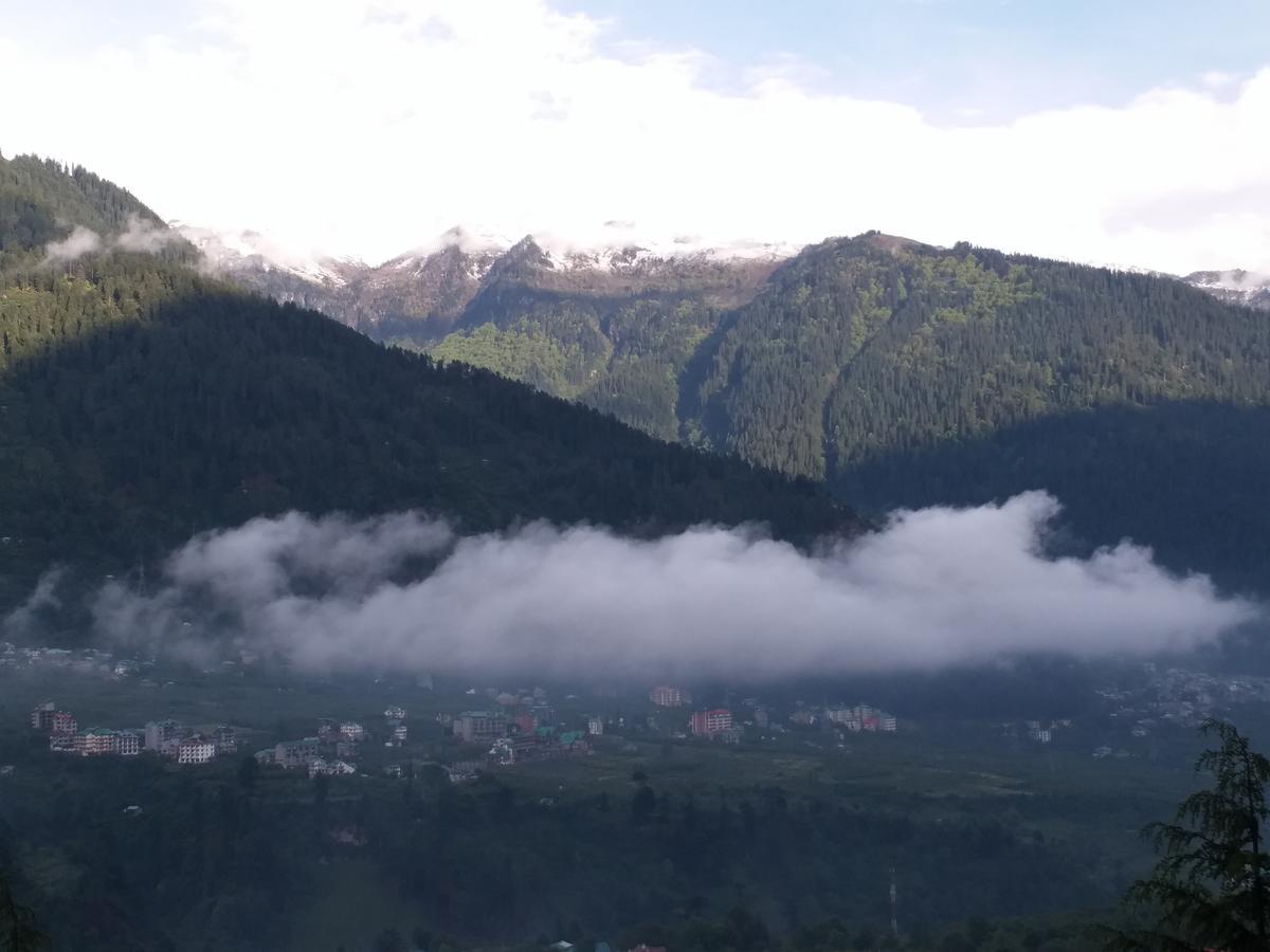 Hotel Seven Hills Manali Eksteriør bilde